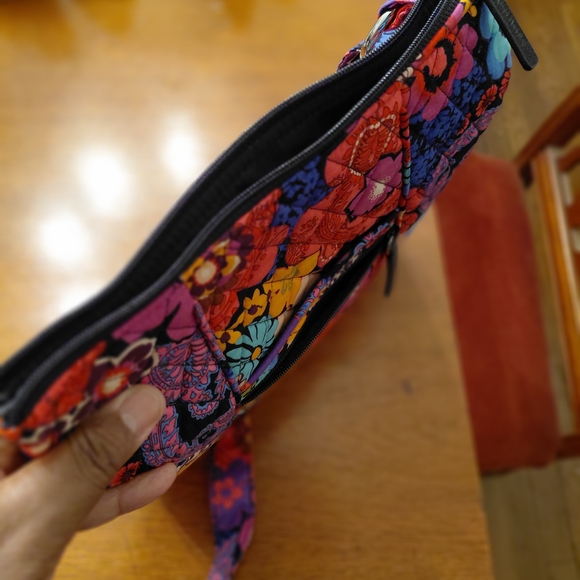 Vera Bradley Multicolor Floral Crossbody Bag - Picture 4 of 5